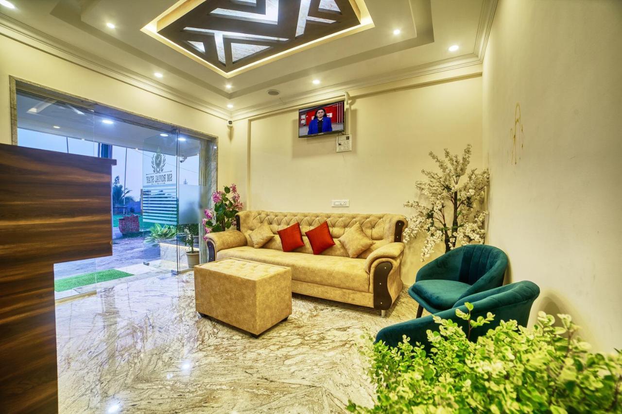 Sm Royal Stay Hotel - Near Bangalore International Airport Devanahalli Exteriör bild